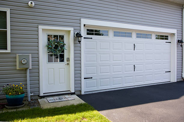 24/7 Emergency Garage Door Panel Replacement experts in Sully County County, SD